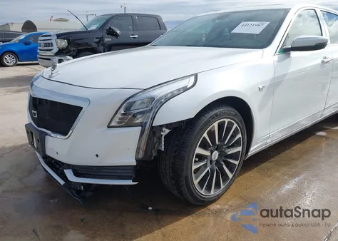 2016 Cadillac Ct6 Luxury z USA, uszkodzony, nr VIN 1G6KC5RX8GU165877